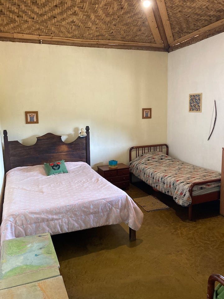 Dhomë 2
Double Plus 2 Krevate teke 