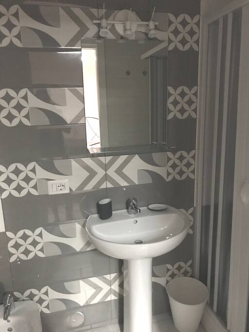 Bagno tipico del b&b President
piccolo ma utile privato