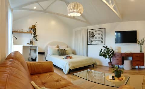 Popular Airbnb listing: Home on the Range in Papamoa Beach