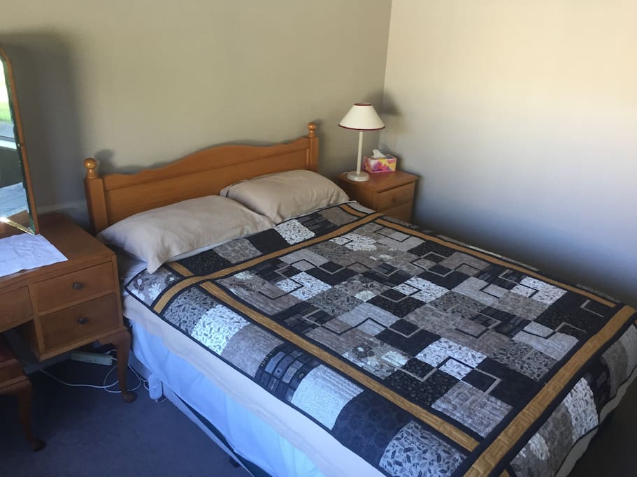 Queen bedroom