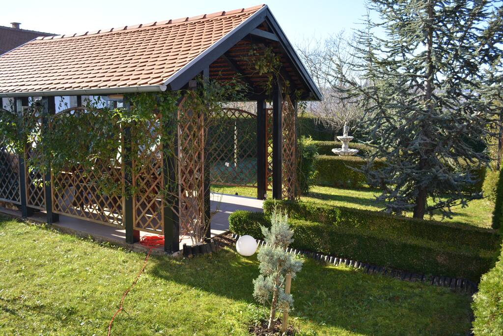 GAZEBO