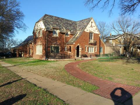 GRAND HOUSE ON MORNINGSIDE HISTORIC DISTRICT