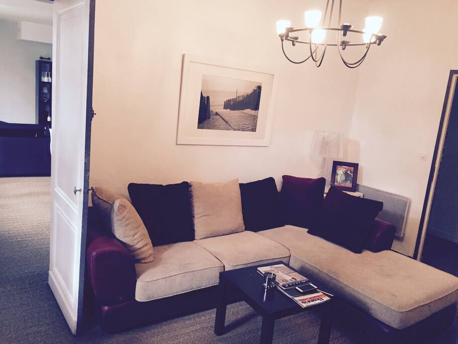 Entrée principale / Coin salon