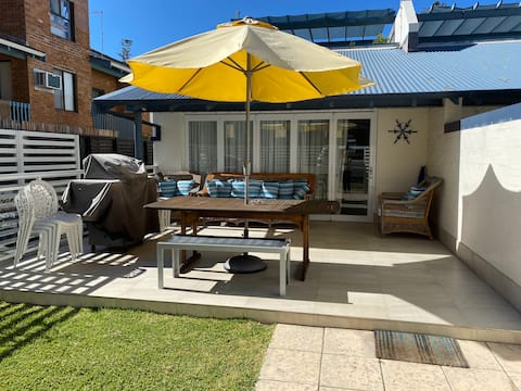 Popular Airbnb listing: John Street Townhouse in Cottesloe