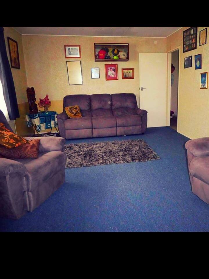 Step Back In Time...retro 70's Character Home - Hastings, New Zealand
