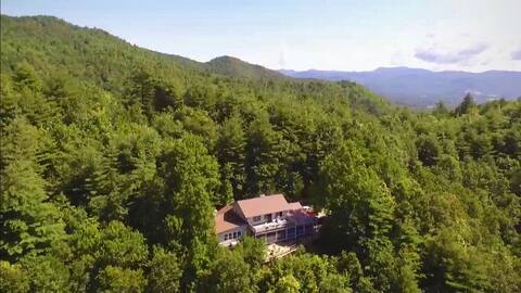 Eagle’s Nest Mountain Top Cabin Retreat