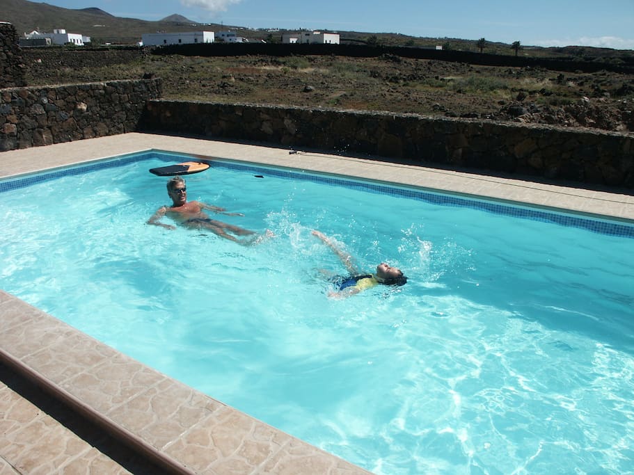 8m x 4m Pool nur für Sie!
