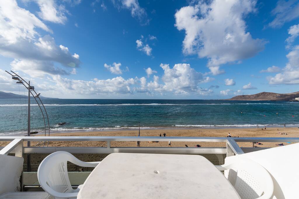 Terraza con vistas directas al mar