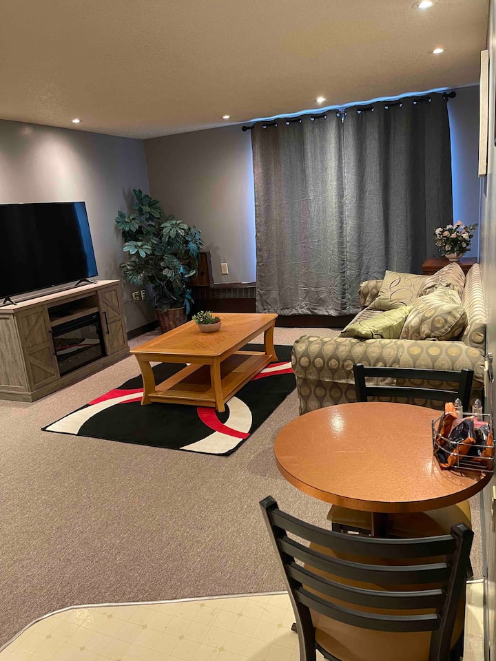 Lovely one bedroom rental unit in ironwood MI Apartments for Rent in