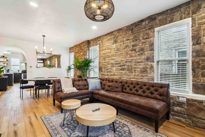 Mediterranean Style Home Close to OSU, EXPO, DWNTN gallery image 4