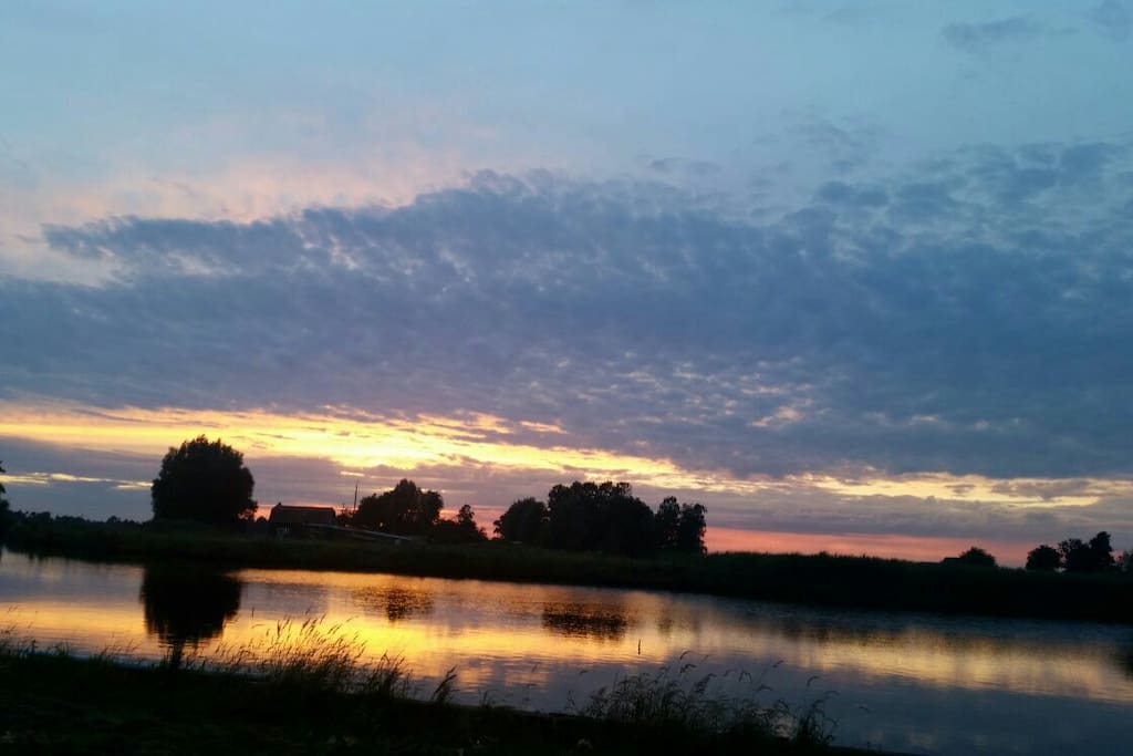 Iedere avond de mooiste luchten en zonsondergang