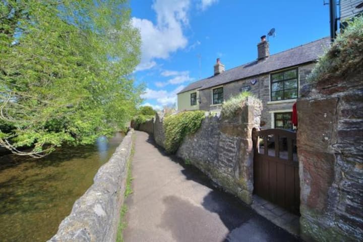 Riverbank Cottage - Annex