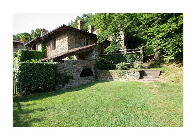 Elegante villa con piscina