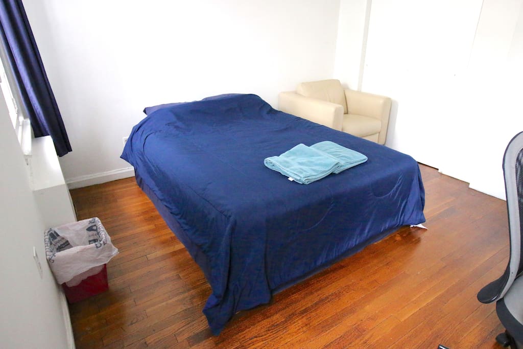 Cozy clean room