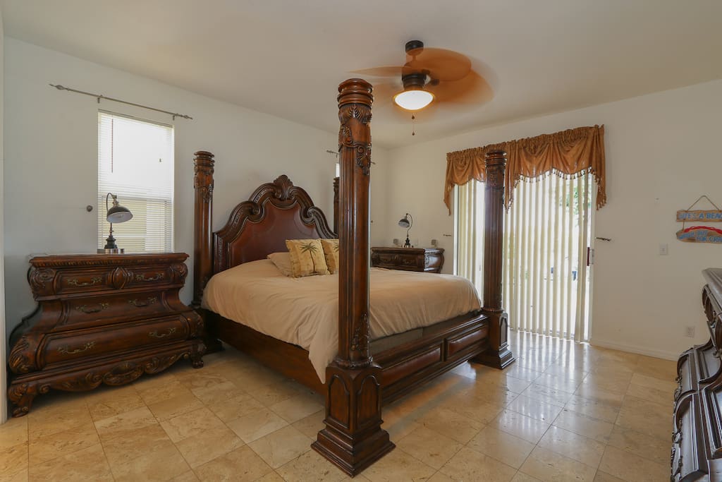 Tempurpedic, gel infused heaven. This bed is fit for royalty
