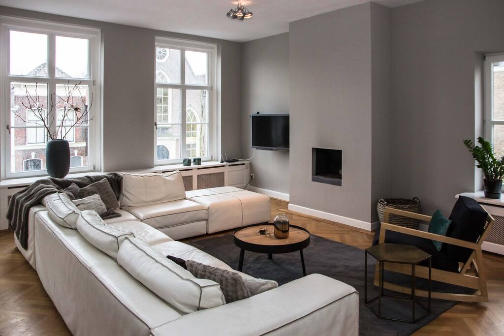 Living room with fireplace