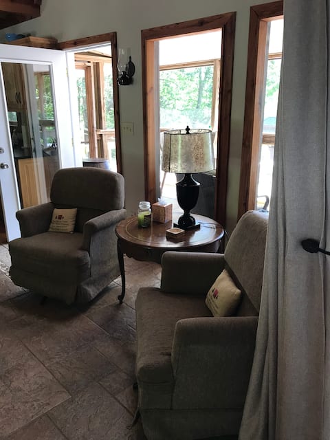 Successful Airbnb property: Spectacular Mountain Top Cabin Getaway in Chattanooga