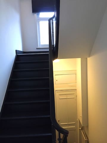 Luminous Duplex – Rue Saint Bernard gallery image 4