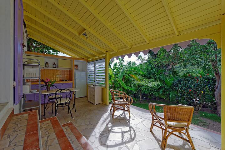 Kleines Ferienhaus mit Garten