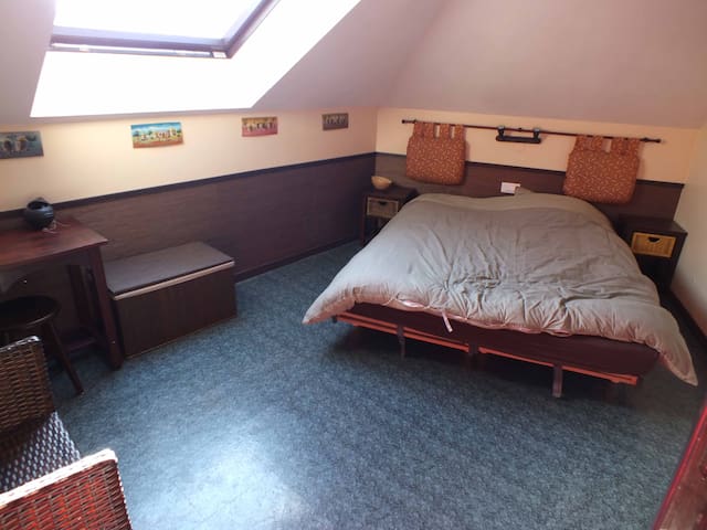 Guest room Africa in pavilion