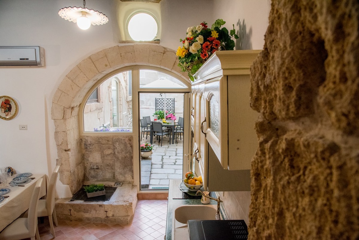 Casa Ortigia — view 3