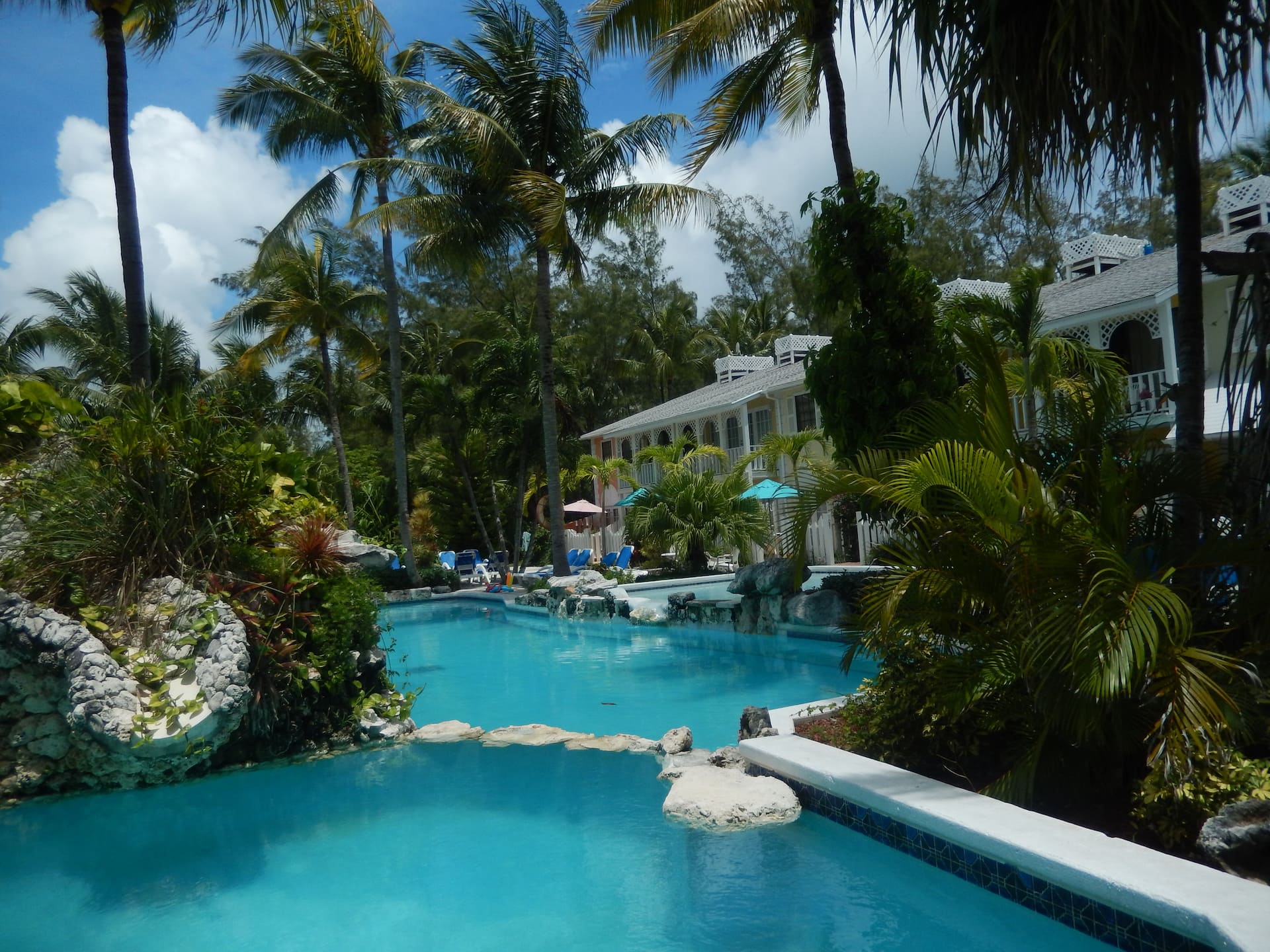 Paradise Island- Sunrise Beachfront Villas — photo 5