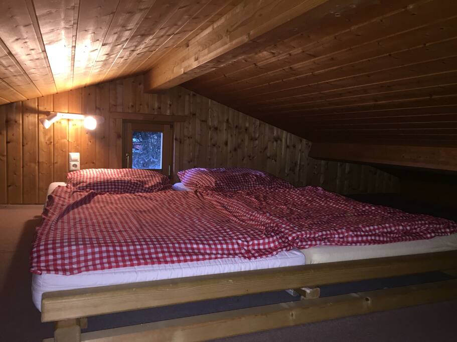 Das Schlafzimmer auf dem Schlafboden