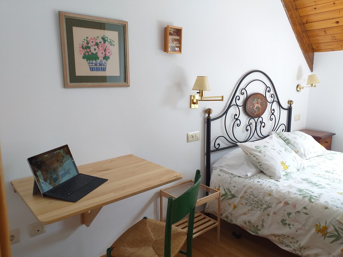 פינת עבודה ייעודית