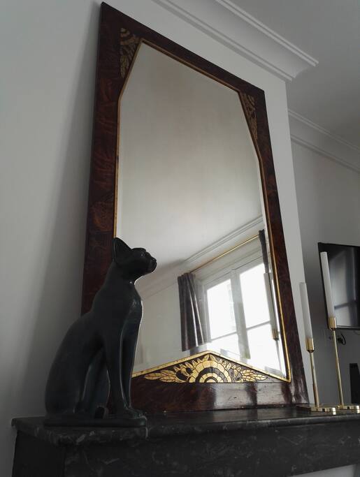 Mirror , my lovely mirror . Who is the most beautiful ?