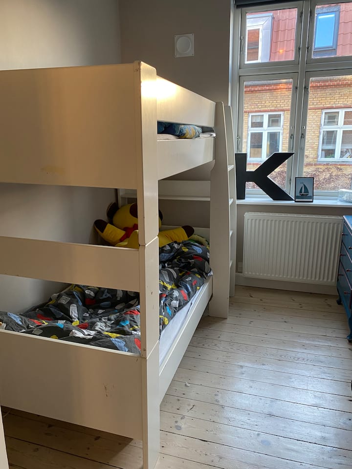 Children's room 1 bunk bed