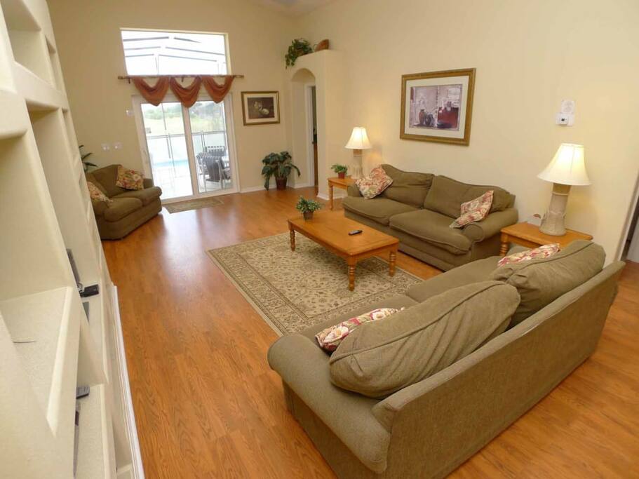 16010 hawk hill st, orange tree (12).jpg