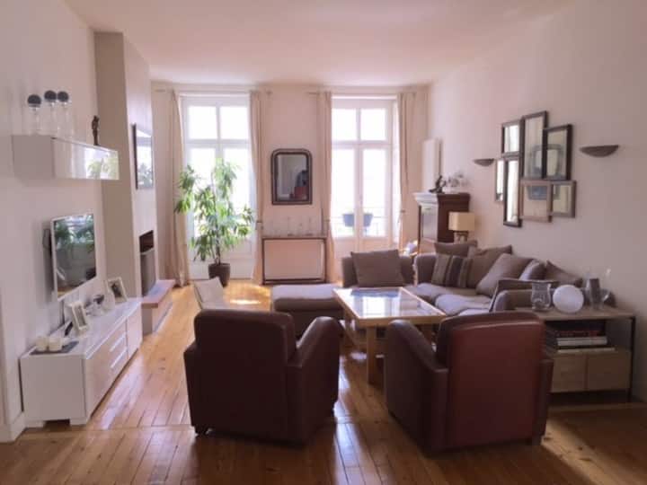 Grand Appartement Familial, Centre Ville - Nantes