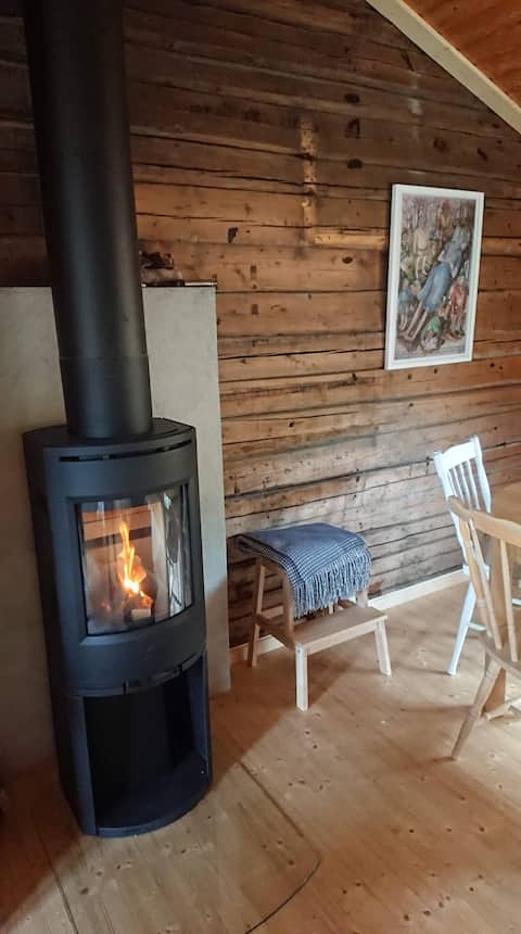 Successful Airbnb property: Lofoten Fishermans cabin w amazing location & view in Moskenes