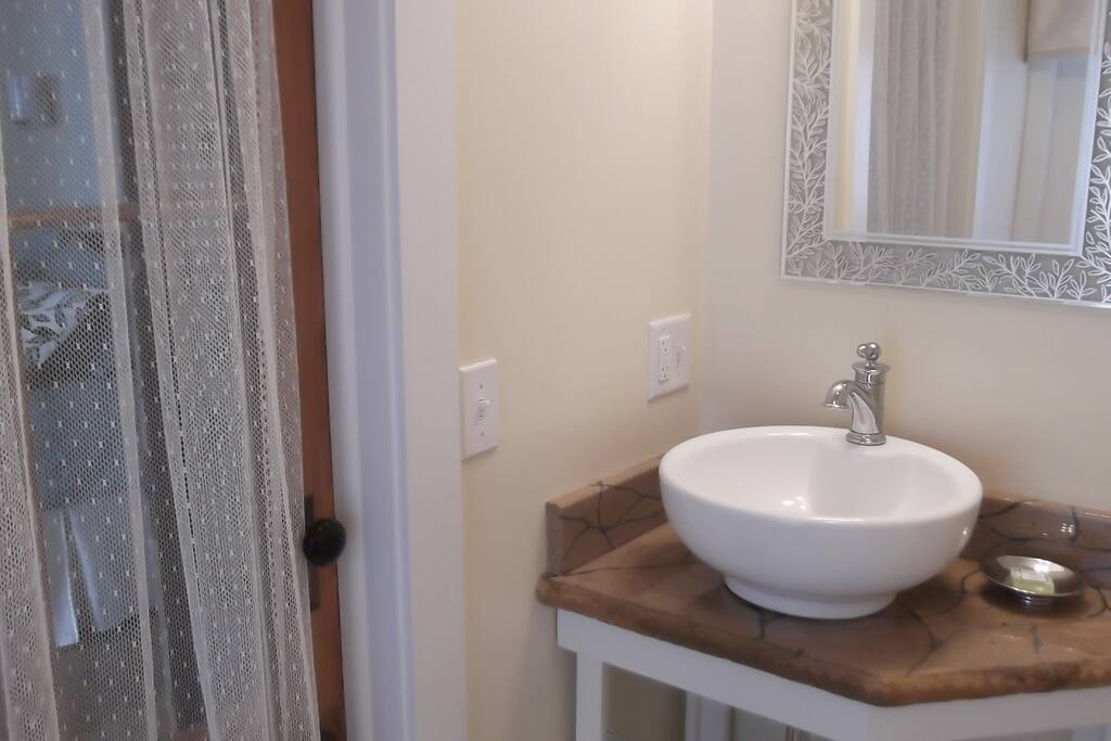 The LuLu's bathroom