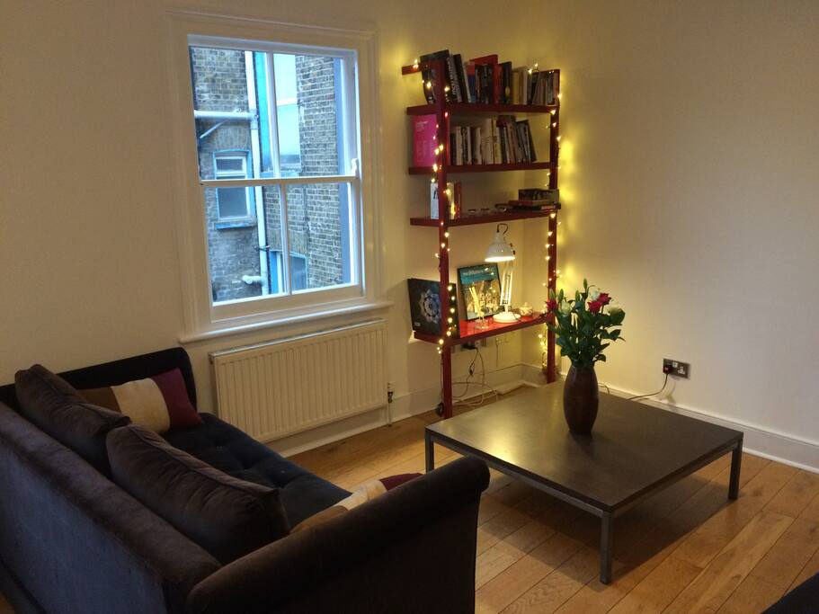 1st Floot lounge with Sofa Bed