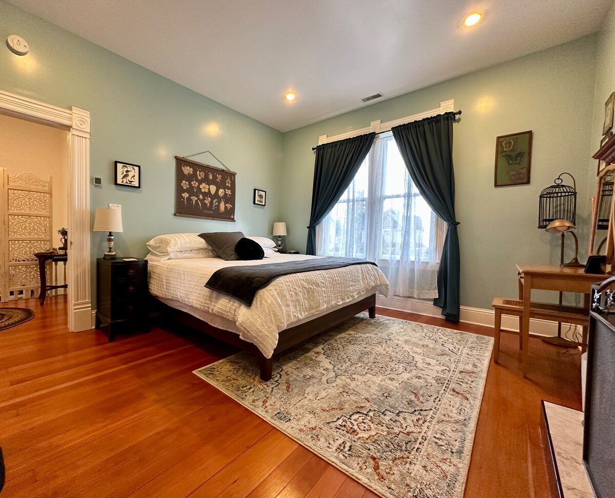 Bedroom #1 with King Bed