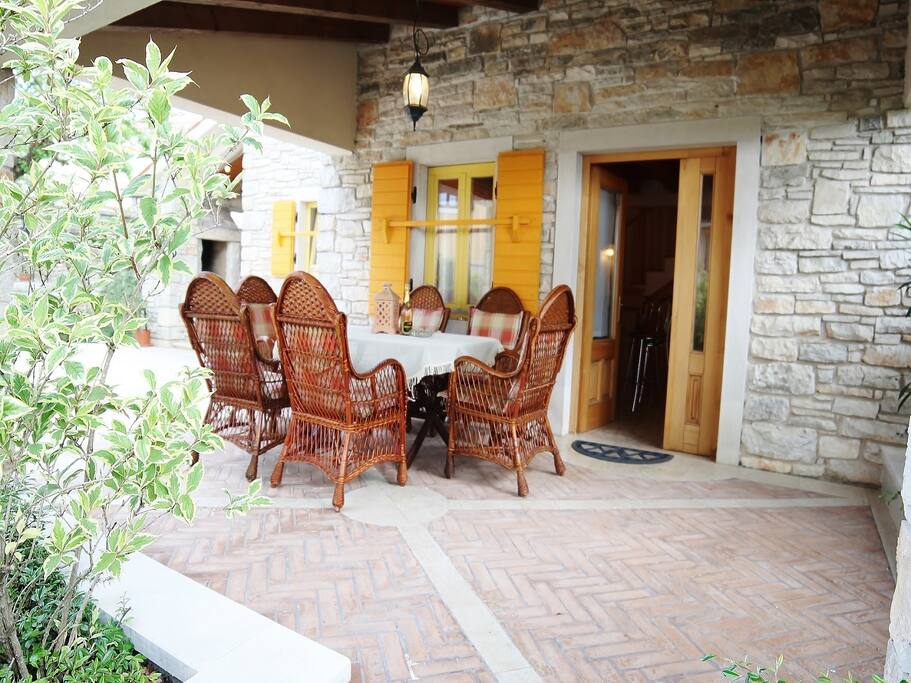 Terrasse Haus Valentina