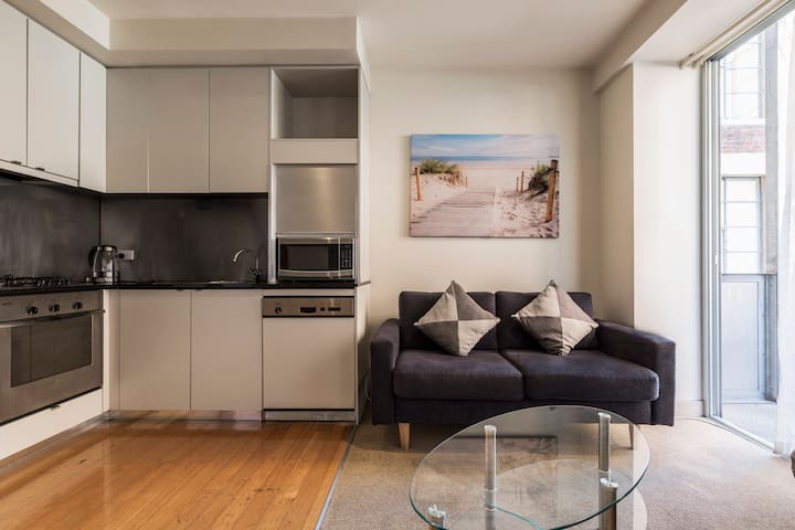 Absolute Collins Two Bedroom Apartment