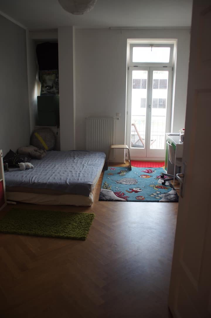 Საბავშვო ოთახი ორადგილიანი საწოლით 2x1,60 მ.