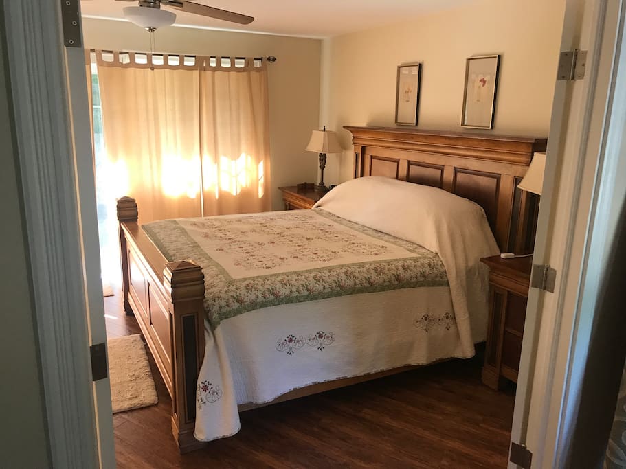 King size bed