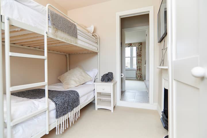 Mantén a los niños cerca, pero disfruta de tu privacidad.