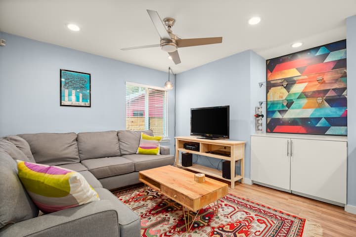 East Austin Hideaway | 2br/2ba + Yard - Austin, TX