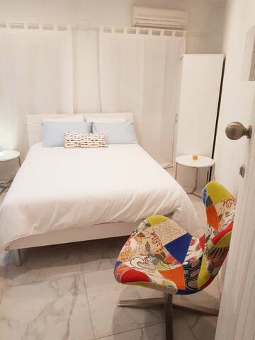 Lighthouse Studio 75