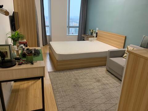 超大独立一居室