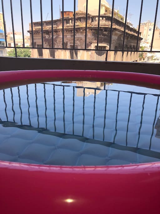 In case you want it, we can prepare for your children or for you-why not?? (for free) a swimming pool in the balcony !!! Just please let us know at least 1 day Before your arrival about it :)
