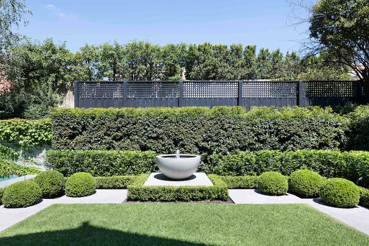 Lux Toorak Family home with pool & designer garden