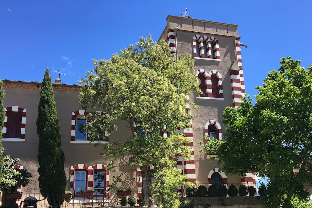 View of the chateau from the parking area (the entrance)