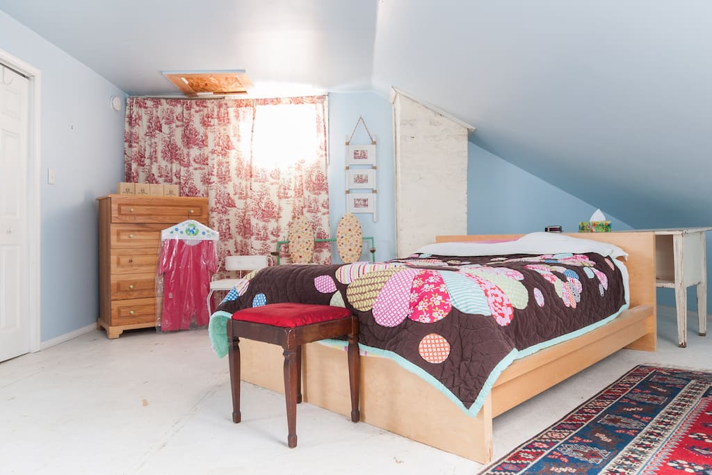 Large Bedroom #1