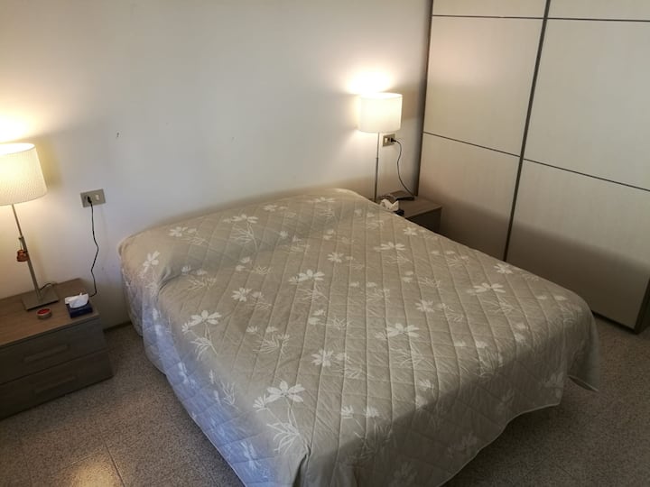 Dhomë gjumi 2