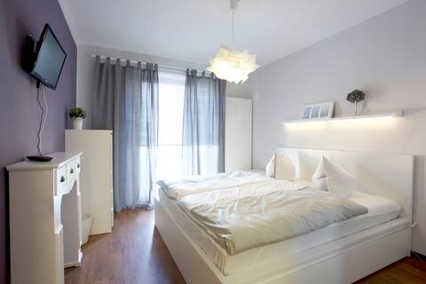 Large, cosy & centrally located apartment